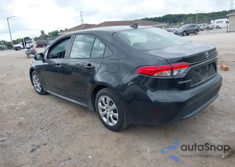 2021 Toyota Corolla Le z USA, uszkodzony, nr VIN 5YFEPMAEXMP156044
